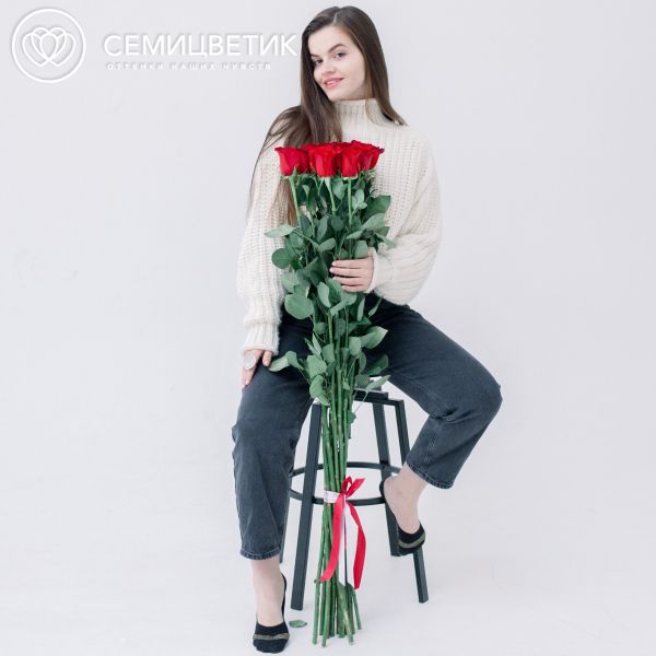 Букет из 15 красных роз (Эквадор) 130 см Freedom