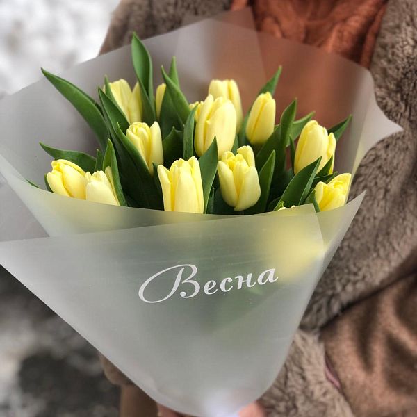 15 Жёлтых тюльпанов