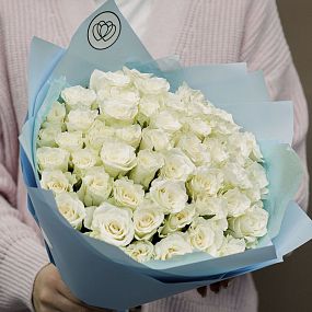 Букет на свадьбу  из 51 белой розы 30 см (Кения)