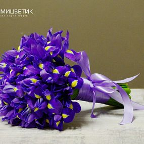 Монобукет   из ирисов