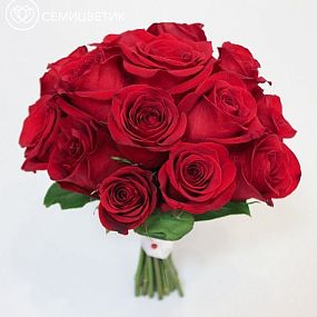 Монобукет   из красных роз