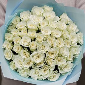 Букет на свадьбу  из 51 белой розы 30 см (Кения)